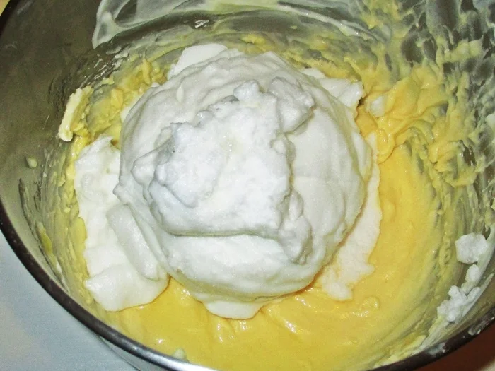 Die Dresdner Eierschecke original mit Boden = kochbar Challenge 4.0 (April 2021) - Rezept - Bild Nr. 13782