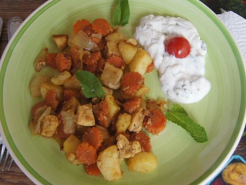 Rezept: Hähnchen-Pellkartoffel-Curry Bild Nr. 13778 Hähnchen-Pellkartoffel-Curry - Rezept - Bild Nr. 13778