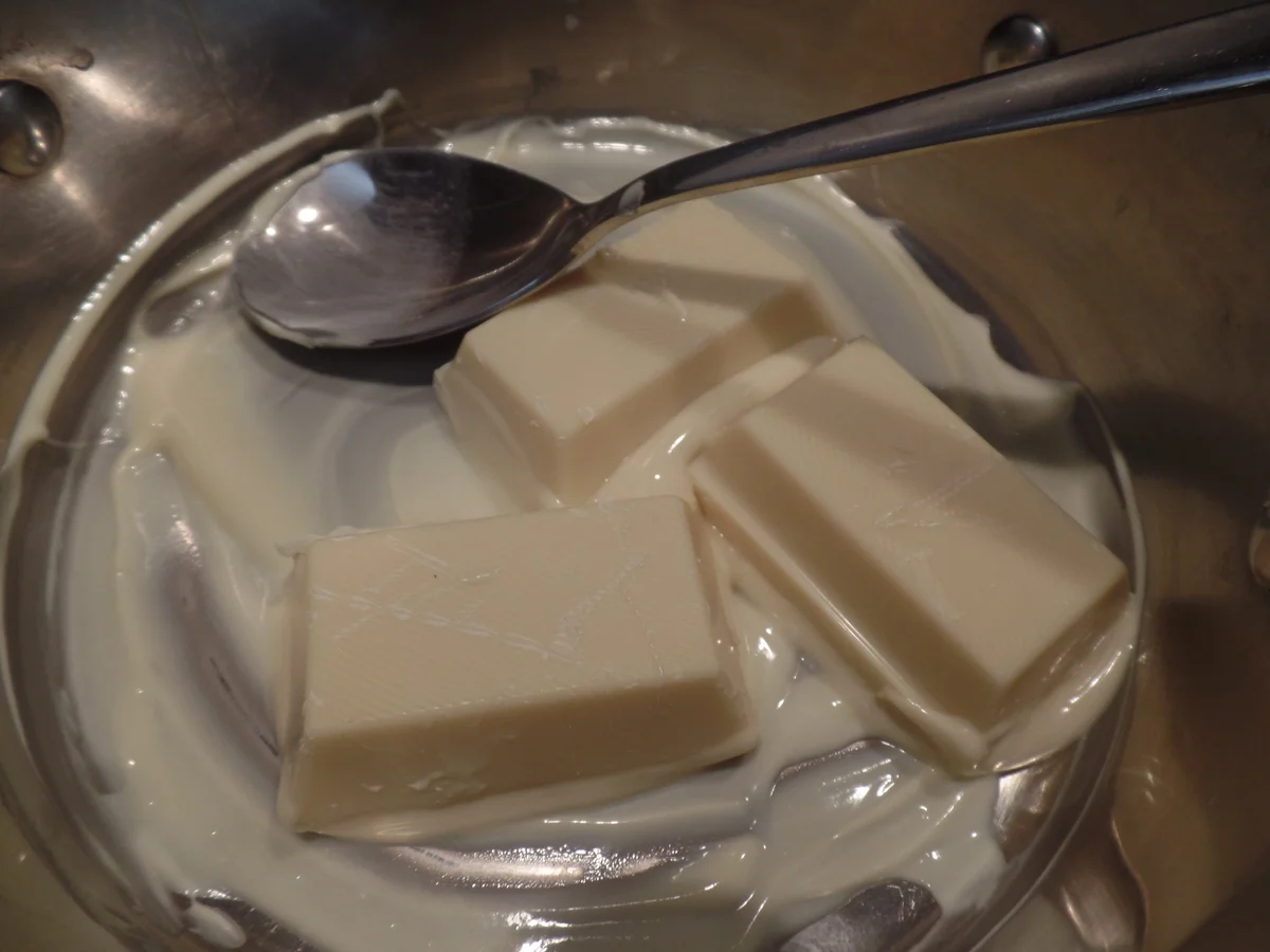 Weiße-Schoko-Lava-Küchlein - Rezept - Bild Nr. 13780