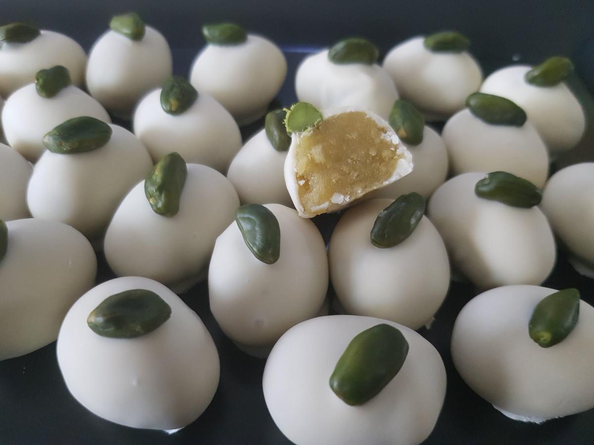 Pistazien-Marzipan-Ostereier - Rezept - Bild Nr. 13787