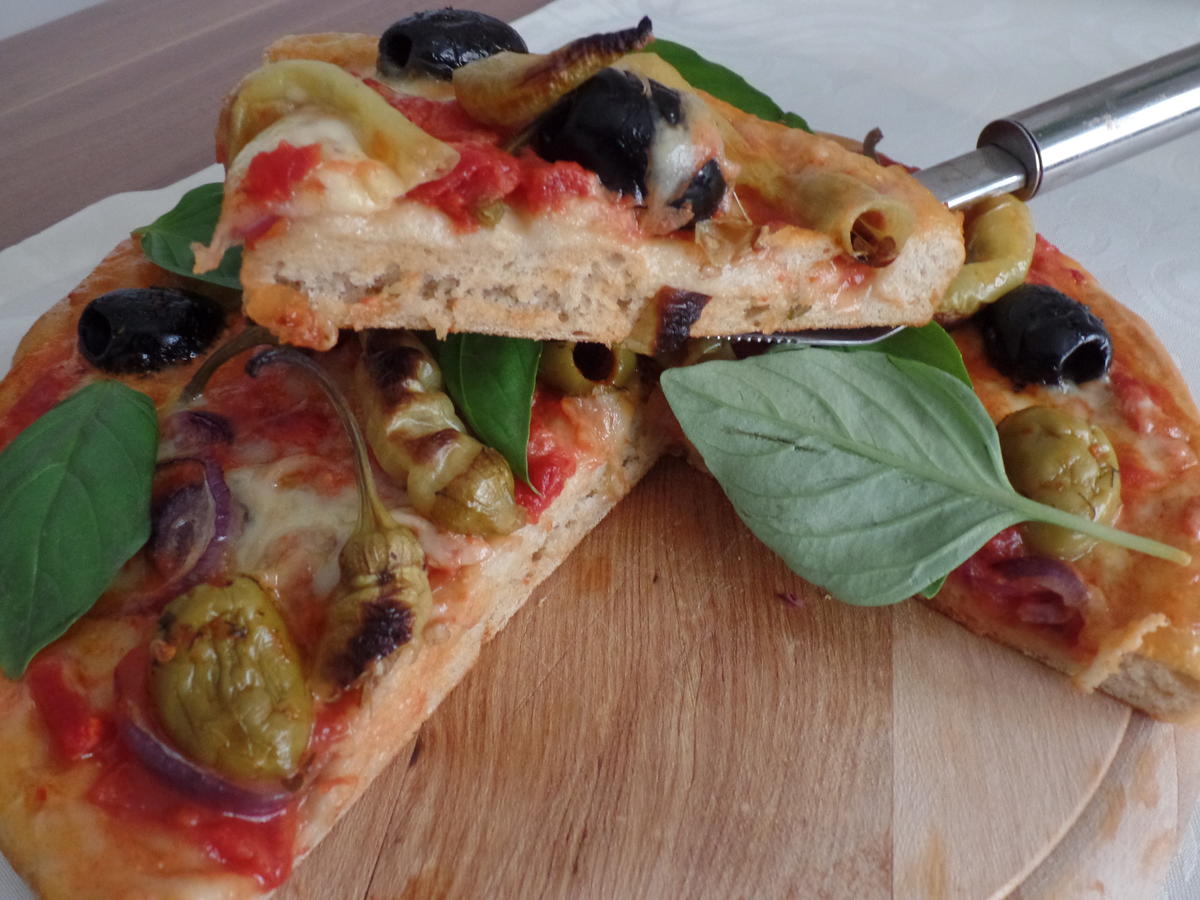 Pizza Margherita - Rezept - Bild Nr. 13801