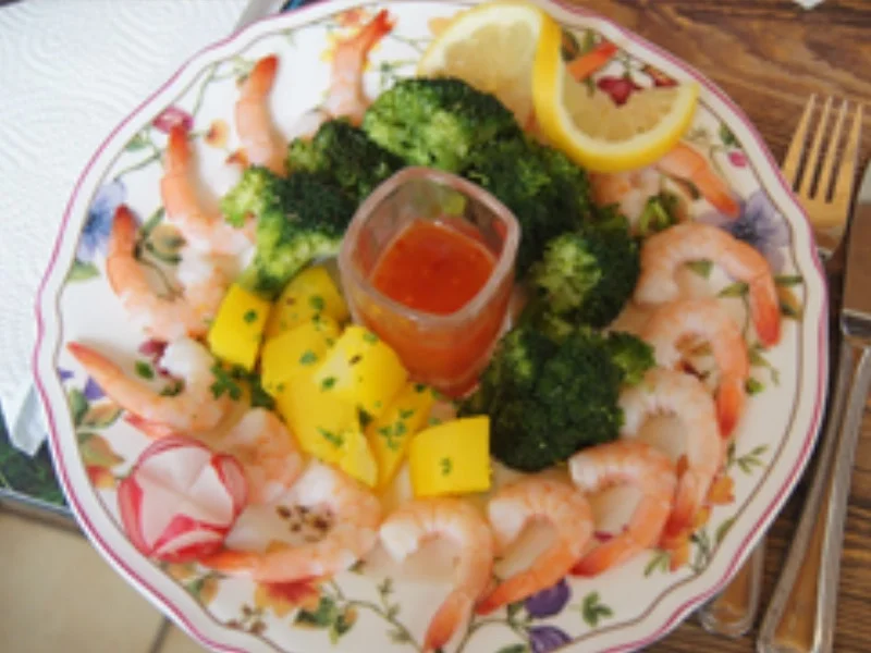 Rezept: Garnelen mit süßer Chilisauce, Brokkoli und Petersilien-Kartoffeln Bild Nr. 2 Garnelen mit süßer Chilisauce, Brokkoli und Petersilien-Kartoffeln - Rezept - Bild Nr. 2