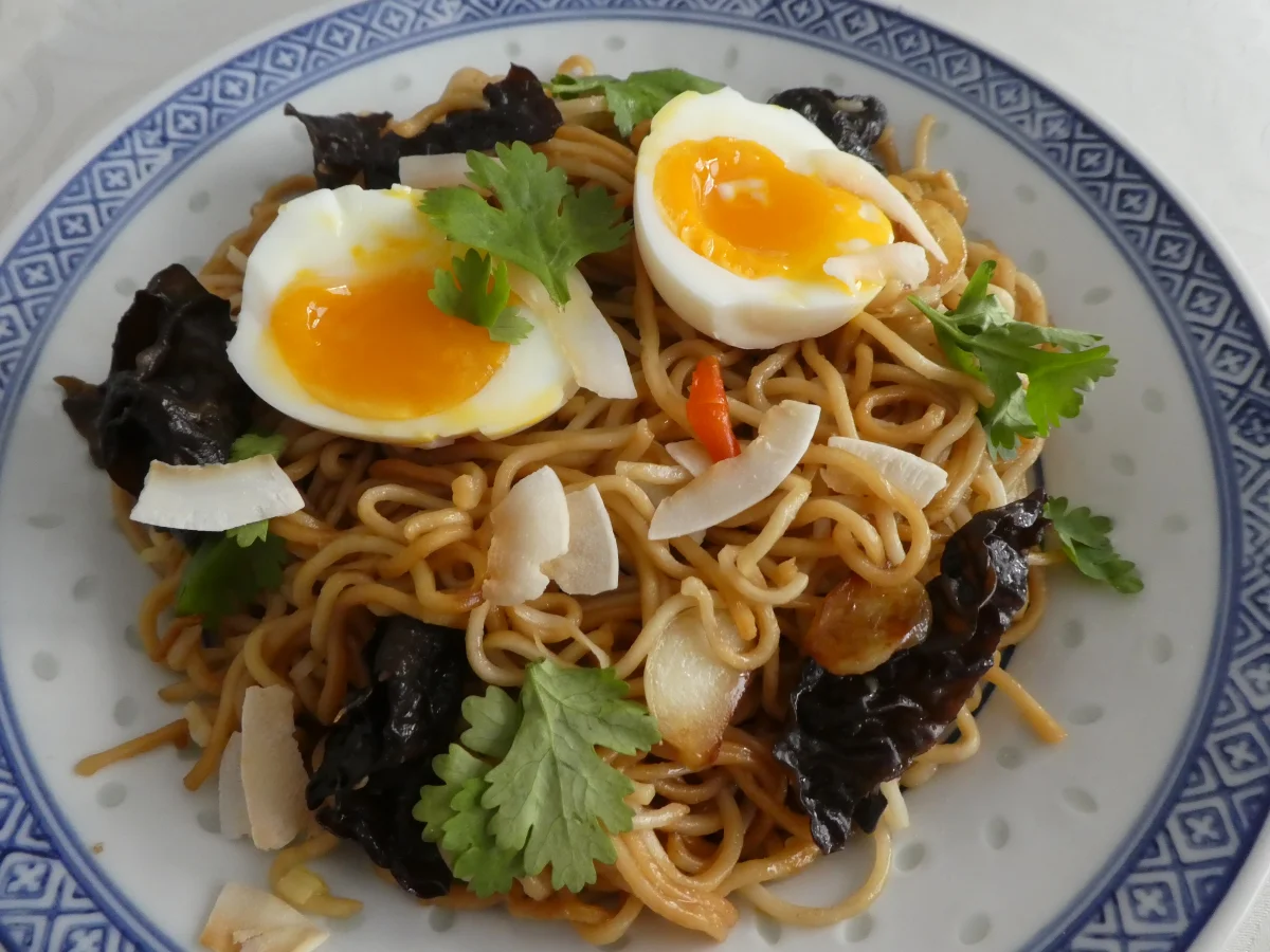 Rezept: Gebratene Asia-Nudeln mit Pilzen Bild Nr. 13795 Gebratene Asia-Nudeln mit Pilzen - Rezept - Bild Nr. 13795