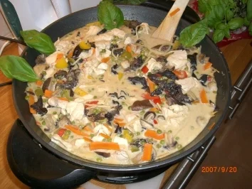 Rotes Hähnchencurry: - Rezept