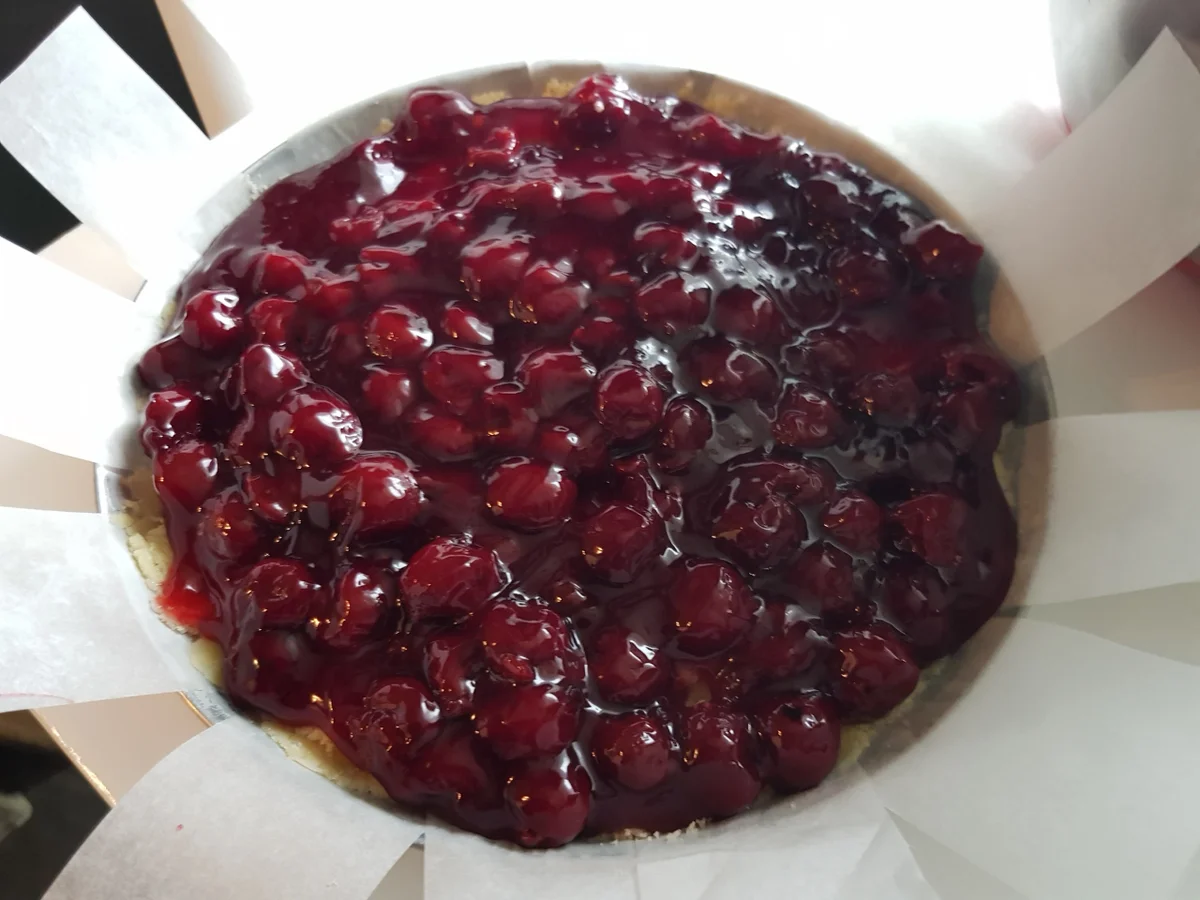 Knusperstreusel-Tarte mit Rum-Kirsch-Füllung - Rezept - Bild Nr. 13800
