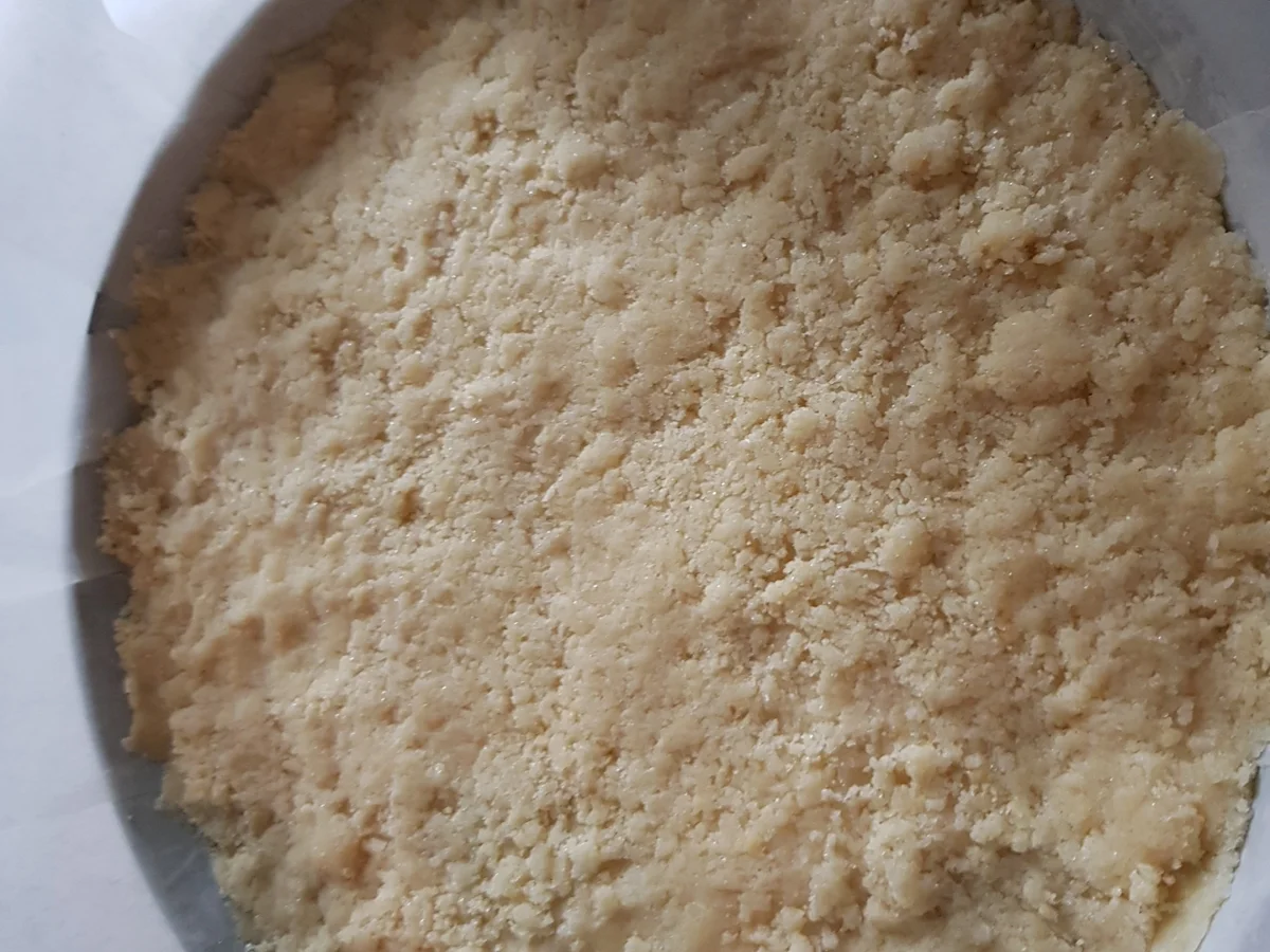 Knusperstreusel-Tarte mit Rum-Kirsch-Füllung - Rezept - Bild Nr. 13802
