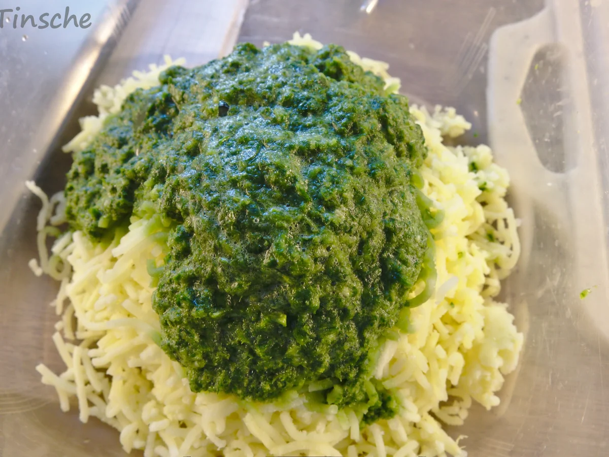 Spinat-Gnocchi mit puristischer Tomatensoße - Rezept - Bild Nr. 13804