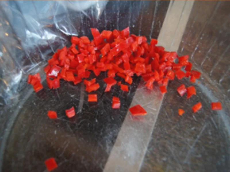 Grüner Spargel mit pikanten Jogurt, Vollkornbrot, Räucherlachs und pochierten Ei - Rezept - Bild Nr. 13805