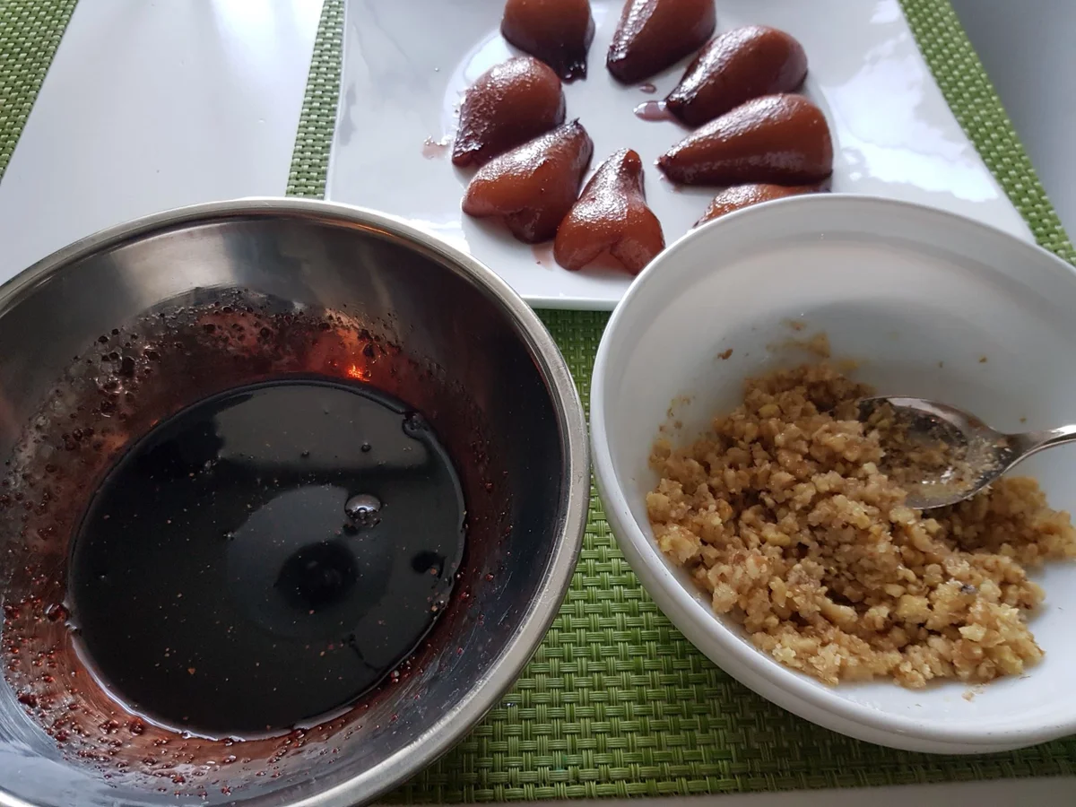 Rotwein-Kuchen mit Birnen und Walnuss-Krokant - Rezept - Bild Nr. 13807