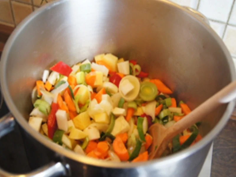 Rezept: Gemüsemixsuppe Bild Nr. 13813 Gemüsemixsuppe - Rezept - Bild Nr. 13813