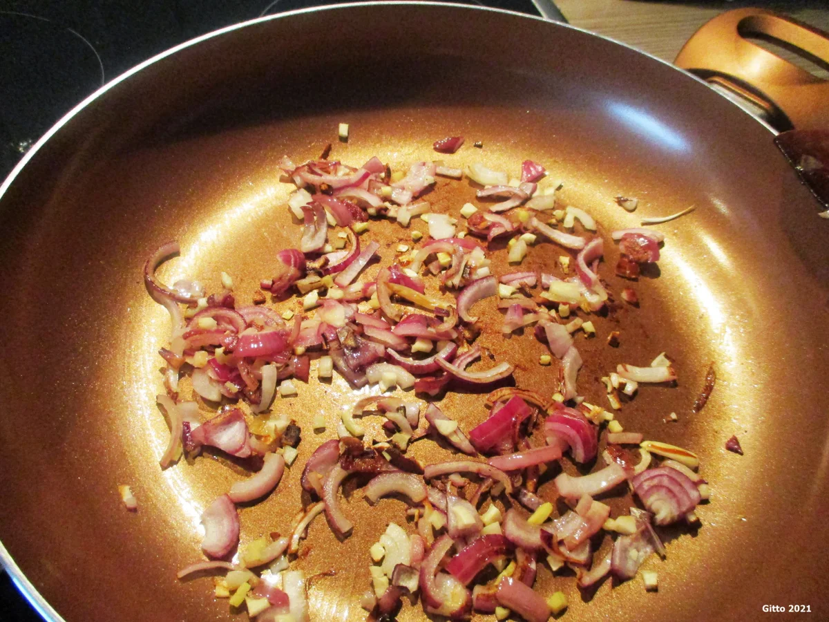 Lauwarmer Brokkoli-Salat mit Pastinaken- Knusperle - Rezept - Bild Nr. 13825