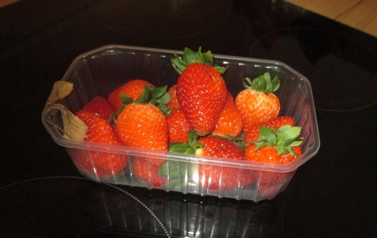 Erdbeeren mit Schlagsahne - Rezept - Bild Nr. 4