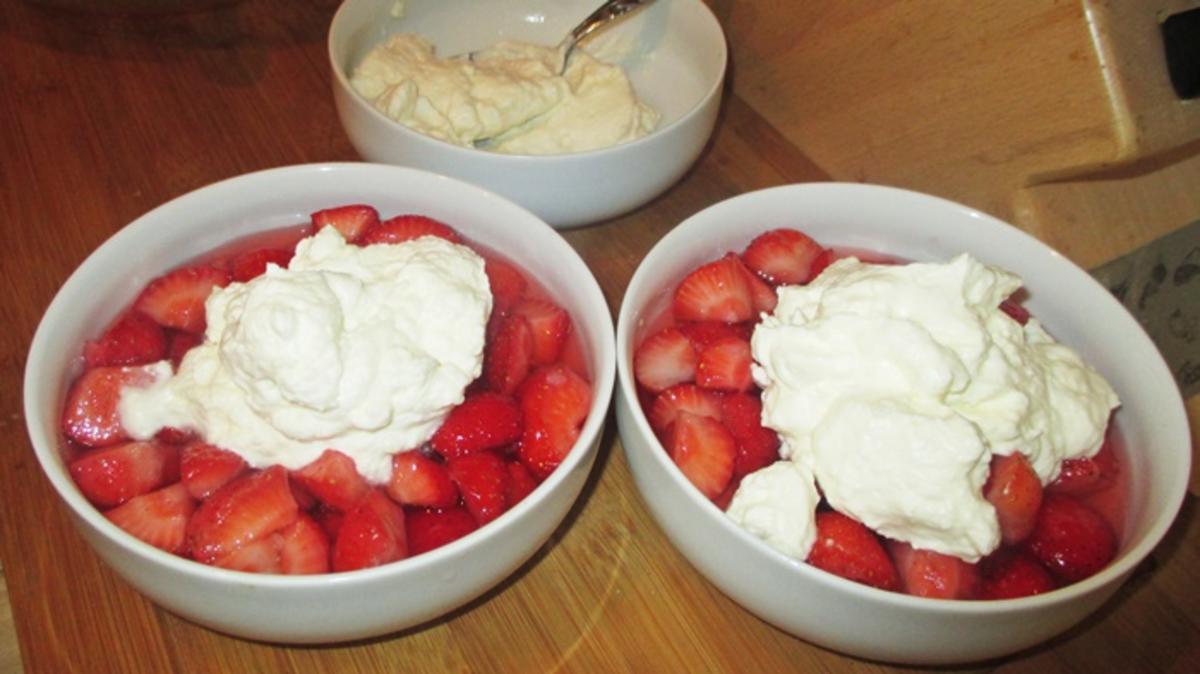 Erdbeeren mit Schlagsahne - Rezept - Bild Nr. 14170