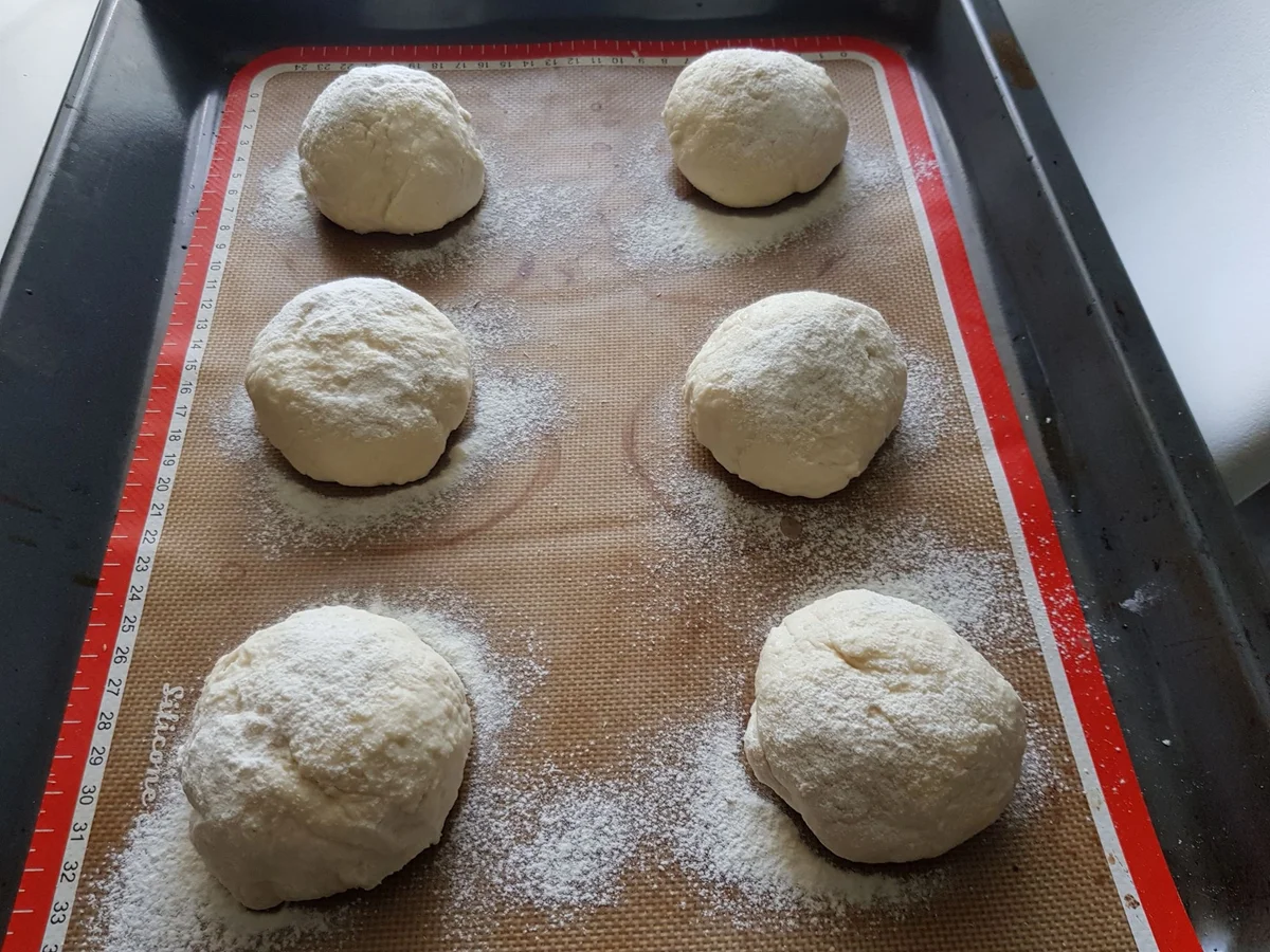 Rezept: Joghurt-Brötchen Bild Nr. 3 Joghurt-Brötchen - Rezept - Bild Nr. 3