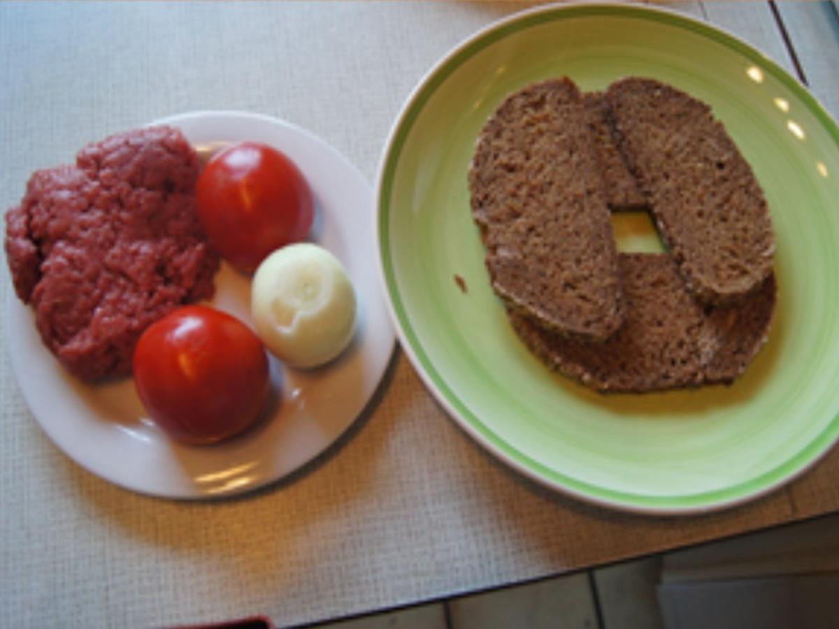 Vollkornbrot mit Tartar und Tomaten - Rezept - Bild Nr. 3