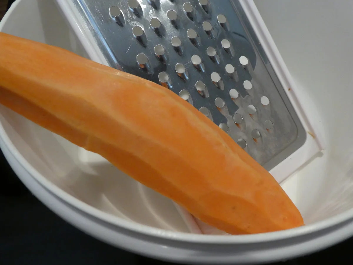 Süßkartoffel-Waffeln mit Rote-Beete-Creme und Lachs - Rezept - Bild Nr. 13874