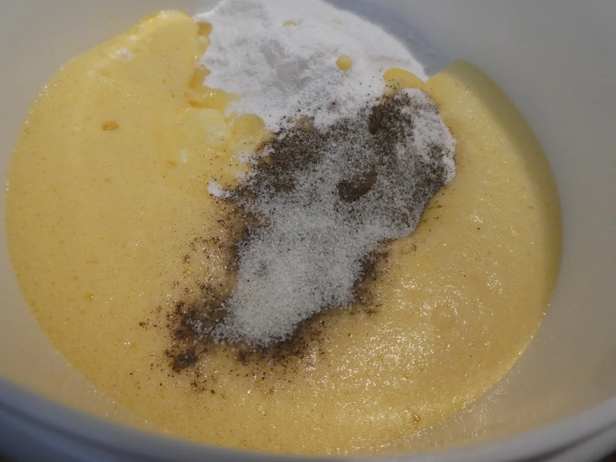 Süßkartoffel-Waffeln mit Rote-Beete-Creme und Lachs - Rezept - Bild Nr. 13885