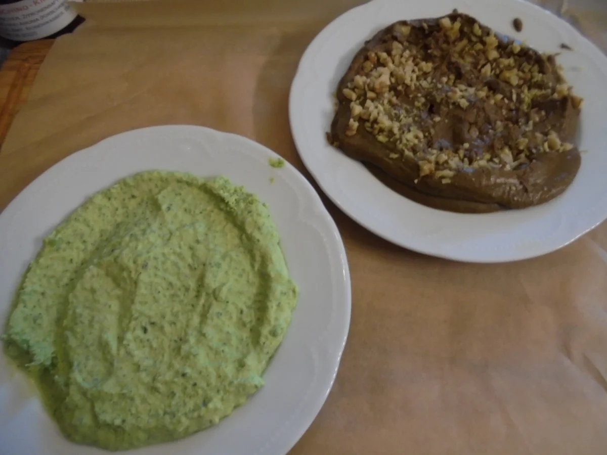 Rezept: Gemischte Bärlauch-Walnußbutter Bild Nr. 13895 Gemischte Bärlauch-Walnußbutter - Rezept - Bild Nr. 13895