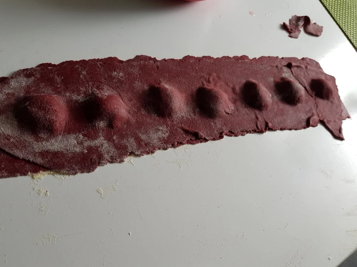 Ostereier-Ravioli auf Erbsen-Parmesan-Creme - Rezept - Bild Nr. 13905