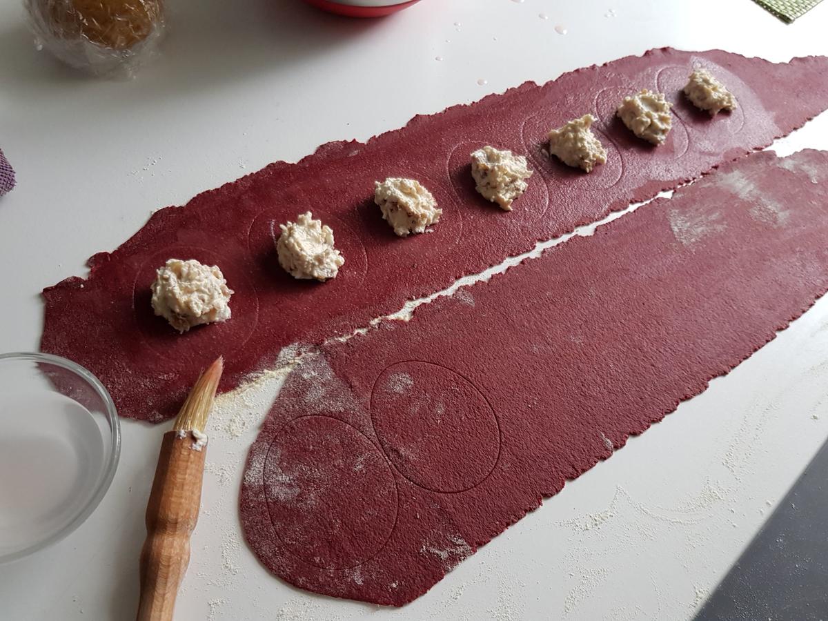 Ostereier-Ravioli auf Erbsen-Parmesan-Creme - Rezept - Bild Nr. 13906