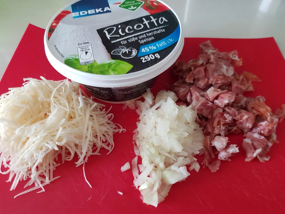 Ostereier-Ravioli auf Erbsen-Parmesan-Creme - Rezept - Bild Nr. 13910