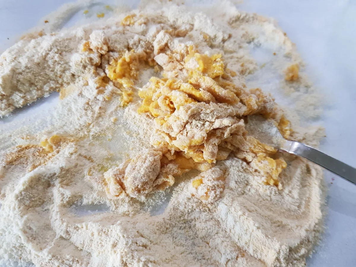 Ostereier-Ravioli auf Erbsen-Parmesan-Creme - Rezept - Bild Nr. 13913