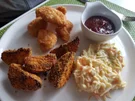 Chicken McNuggets, Coutry Potatoes und BBQ-Soße - Rezept - Bild Nr. 13902