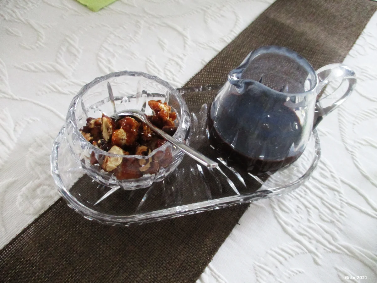 Rezept: Halbgefrorene Tiramisu Creme Bild Nr. 13908 Halbgefrorene Tiramisu Creme - Rezept - Bild Nr. 13908