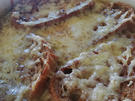 Soupe a l'oignon gratinée - Französische Zwiebelsuppe mit überbackenem Knoblauchbaguette - Rezept - Bild Nr. 2