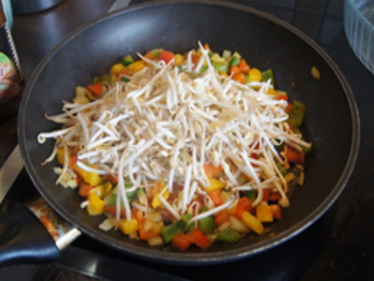 Gemüse-Ei-Omelett auf Vollkornbrot - Rezept - Bild Nr. 7