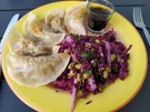 Gyoza mit Süßkartoffelfüllung an Rotkohl-Salat - Rezept - Bild Nr. 2
