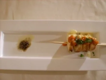 Scamozaspieß al forno mit Sardellensoße - Rezept