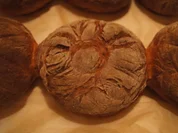 Rezept: Mini Bauernbrote Bild Nr. 2 Mini Bauernbrote - Rezept - Bild Nr. 2