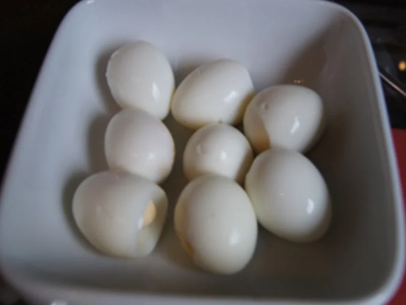 Rezept: Wachteleier mit Champignons, Rote Bete Salat und Jasmin Reis Bild Nr. 9 Wachteleier mit Champignons, Rote Bete Salat und Jasmin Reis - Rezept - Bild Nr. 9