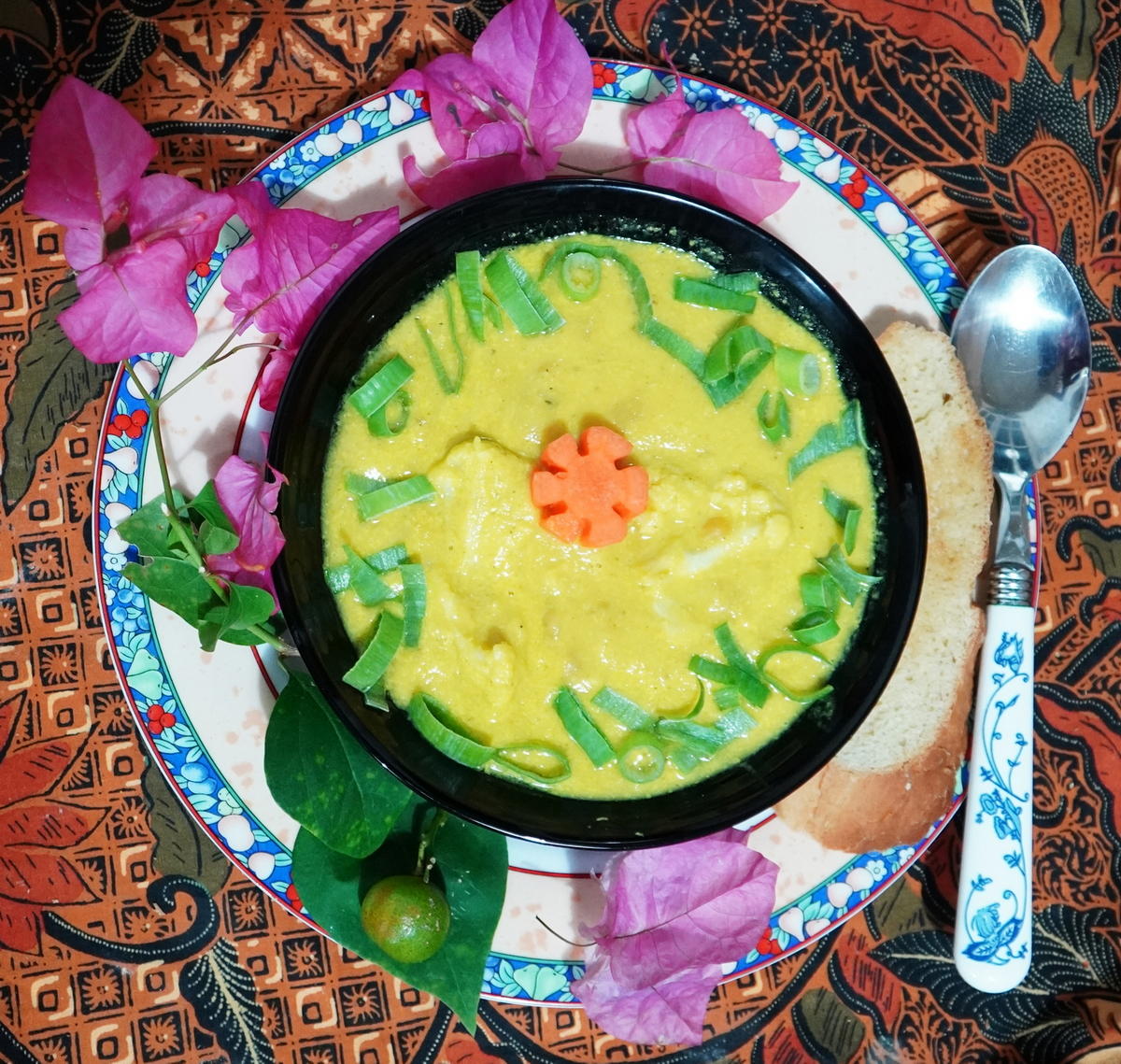 Würzige Blumenkohl-Linsensuppe mit gelben Linsen - Rezept - kochbar.de