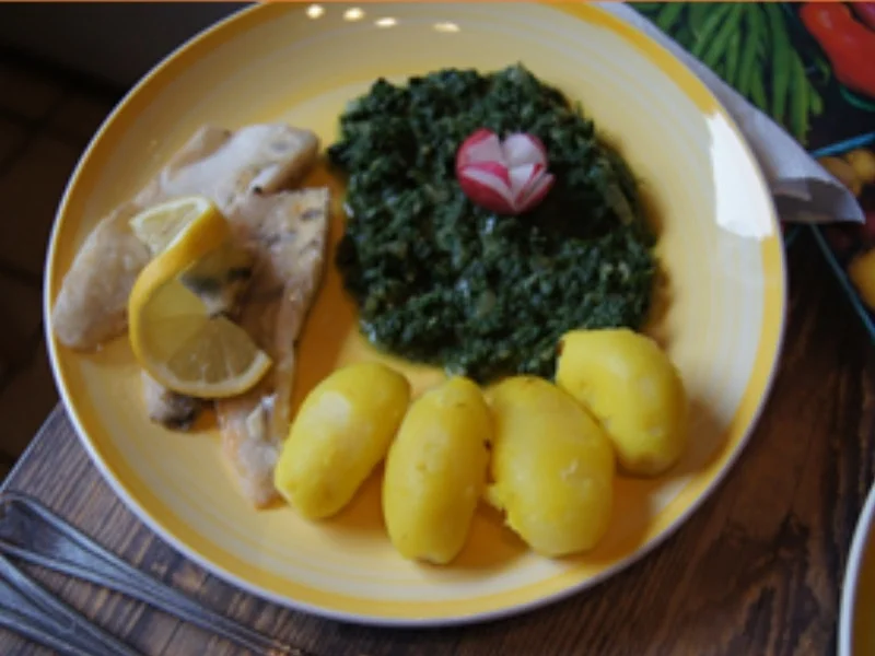 Rahmspinat mit Zanderfilet und Pellkartoffel-Drillingen - Rezept - Bild Nr. 12