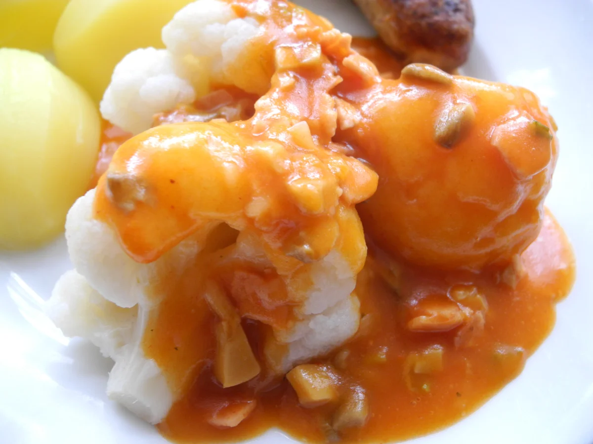 Blumenkohl mit Tomatensoße italienischer Art - Rezept - Bild Nr. 13909