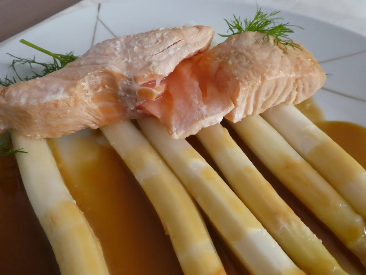 Lachs mit Spargel - Rezept - Bild Nr. 13923