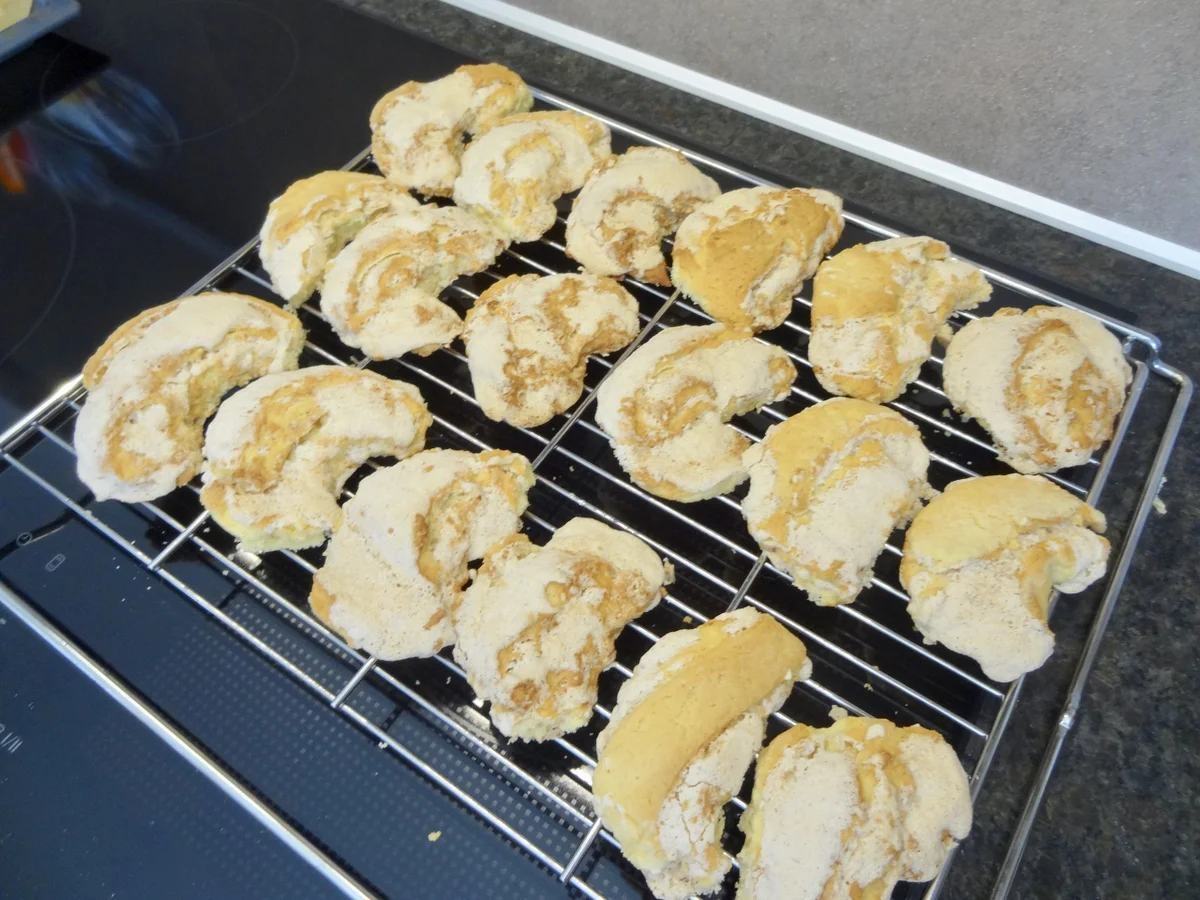 Rezept: Burgenländer Mandelkipferl Bild Nr. 13919 Burgenländer Mandelkipferl - Rezept - Bild Nr. 13919