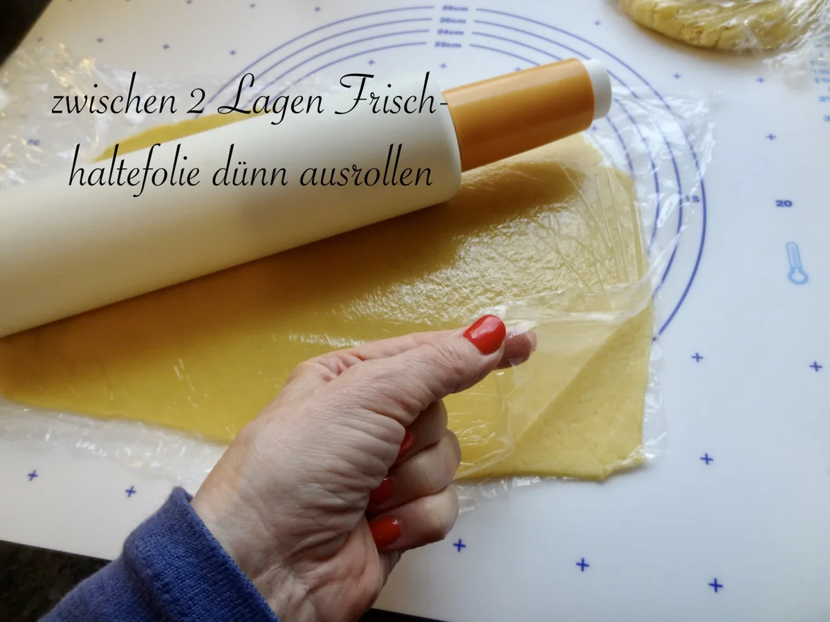 Rezept: Burgenländer Mandelkipferl Bild Nr. 13943 Burgenländer Mandelkipferl - Rezept - Bild Nr. 13943