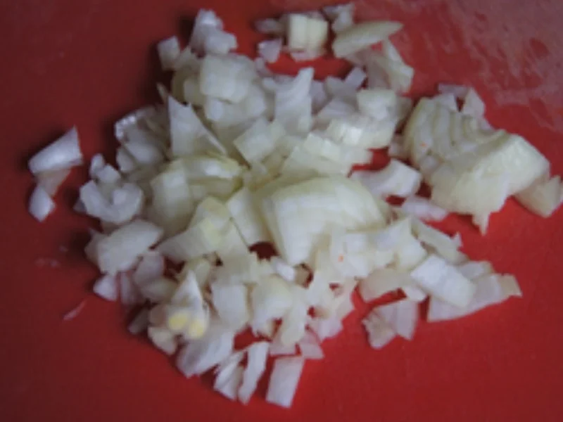 Rezept: Fränkische Bratwurst mit Möhrenblüten-Kohlrabi-Gemüse Bild Nr. 8 Fränkische Bratwurst mit Möhrenblüten-Kohlrabi-Gemüse - Rezept - Bild Nr. 8