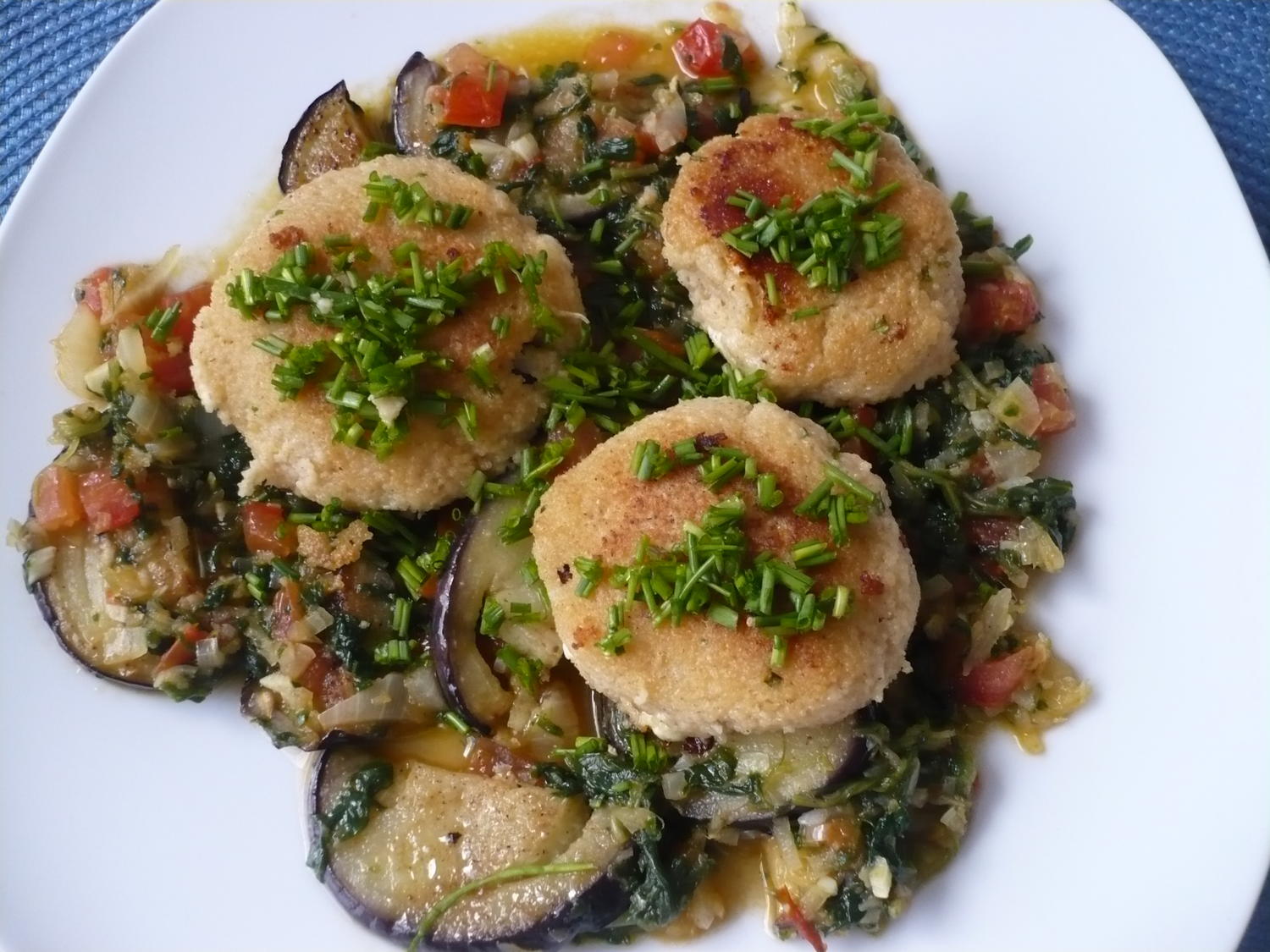 Couscous Küchlein mit Aubergine Rezept kochbar.de