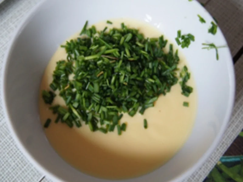Bruchspargel mit Sauce Hollandaise legere und Räucherlachs - Rezept - Bild Nr. 7