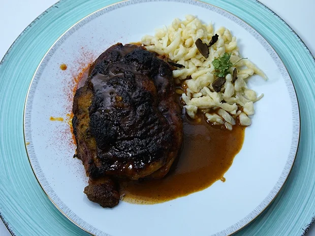 Gefüllte Maispoularde mit getrüffelten Nokedli - Rezept - Bild Nr. 2