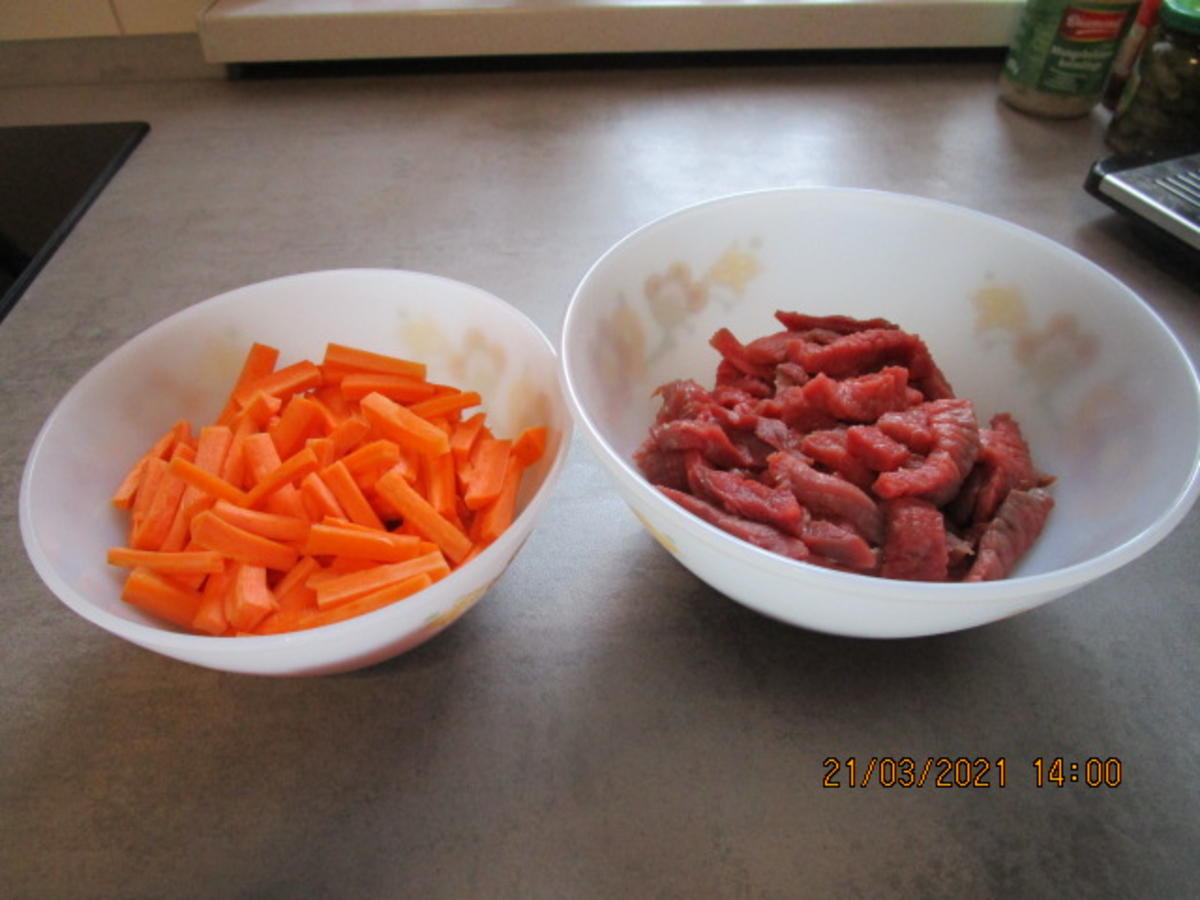 Bibimbap-Bowl mit Rindfleisch - Rezept - Bild Nr. 13923