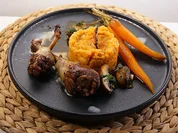 Geschmortes Schwarzfederhuhn, Rotweinjus, Süßkartoffel-Pastinaken-Stampf - Rezept - Bild Nr. 13941