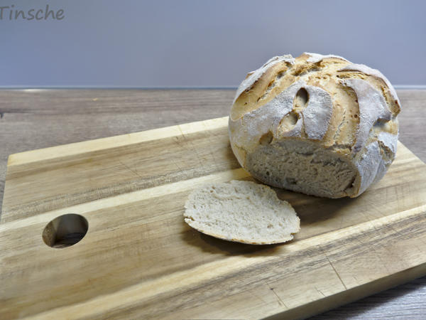 Kleines Bauernbrot aus dem Bräter - einfach - von sTinsche
