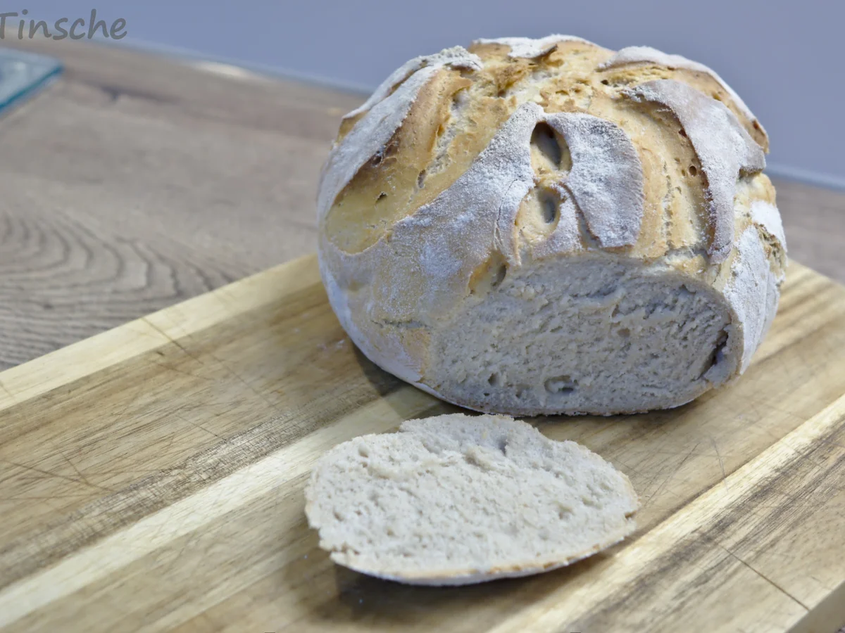 Kleines Bauernbrot aus dem Bräter - Rezept - Bild Nr. 13948