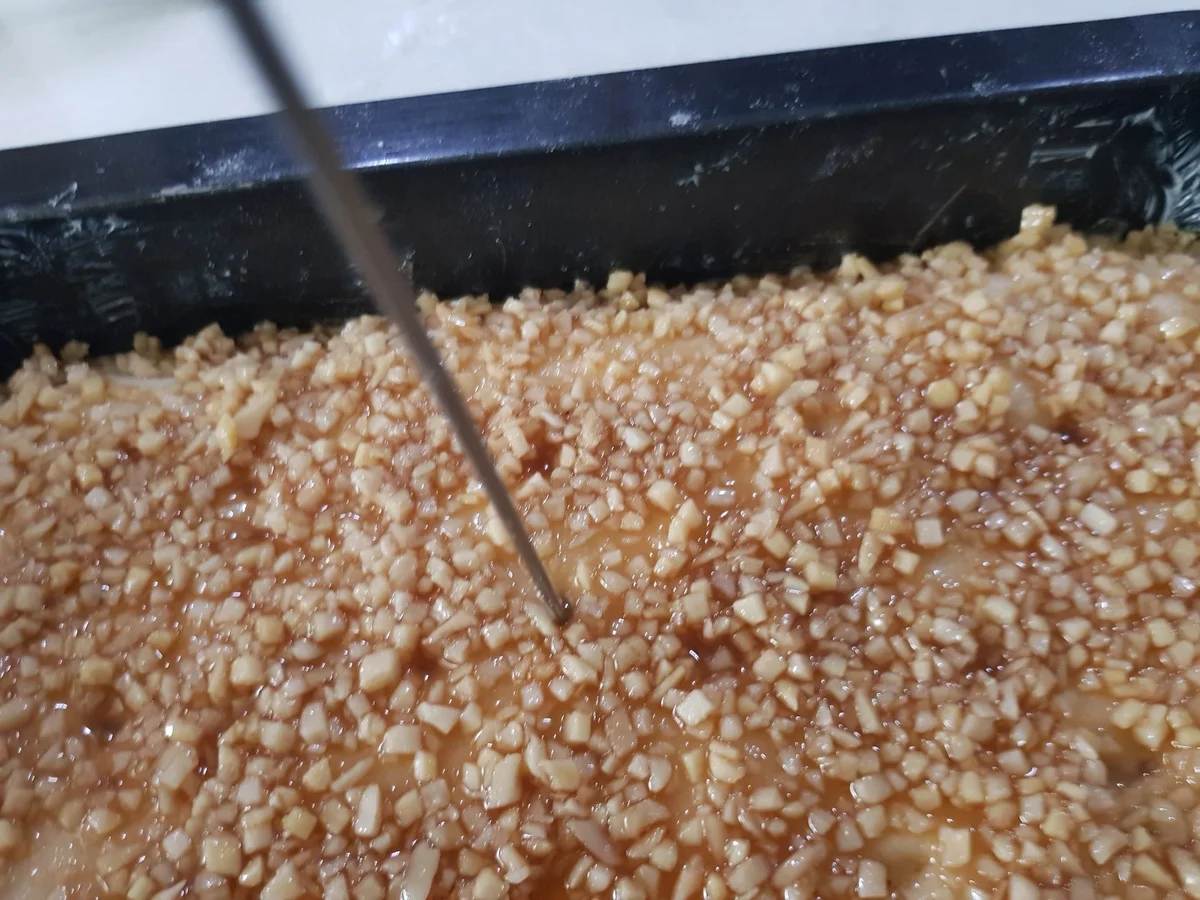 Apfel-Schnitten mit Mandelkrokant-Haube - Rezept - Bild Nr. 13950