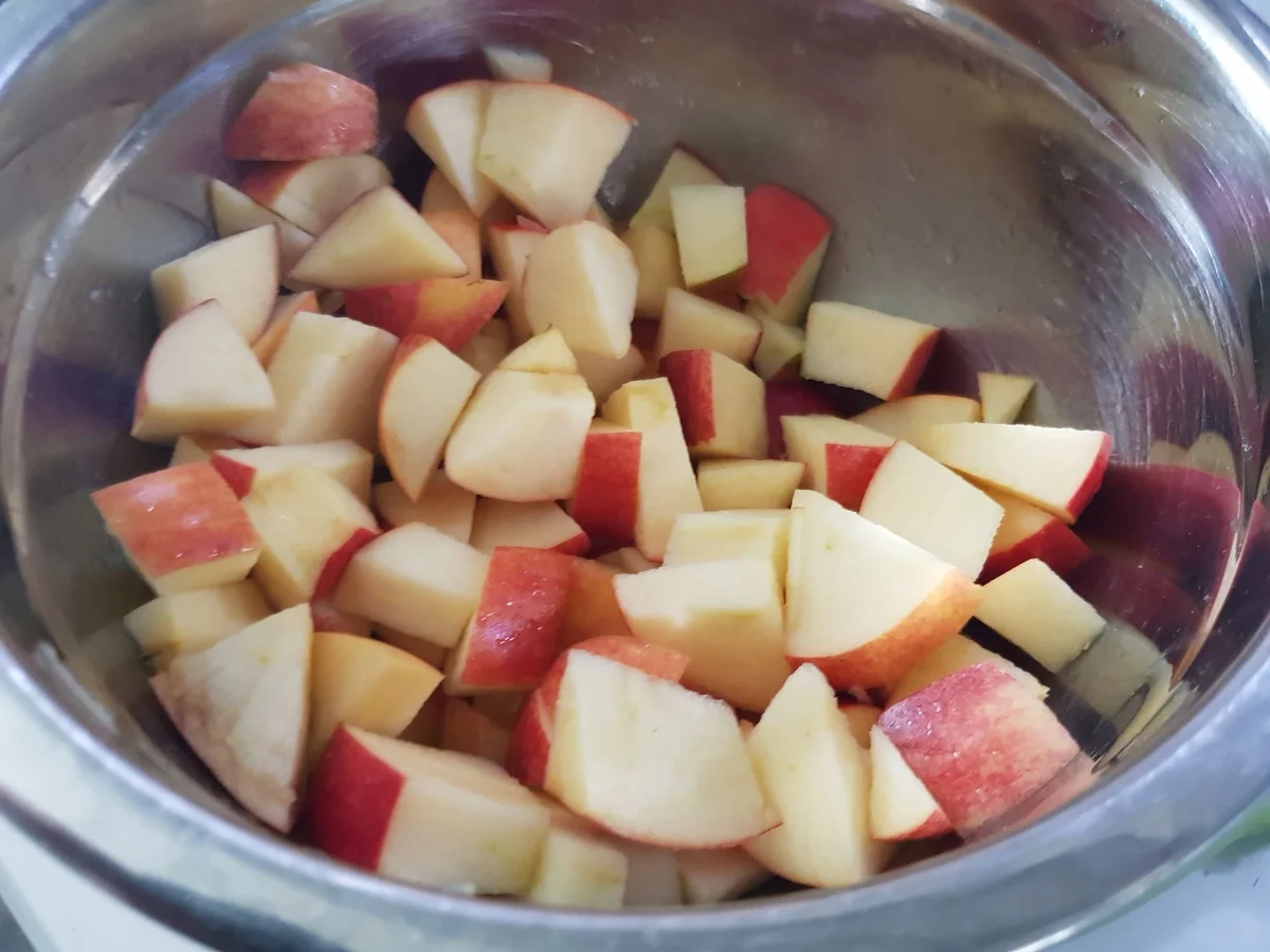 Apfel-Schnitten mit Mandelkrokant-Haube - Rezept - Bild Nr. 13960